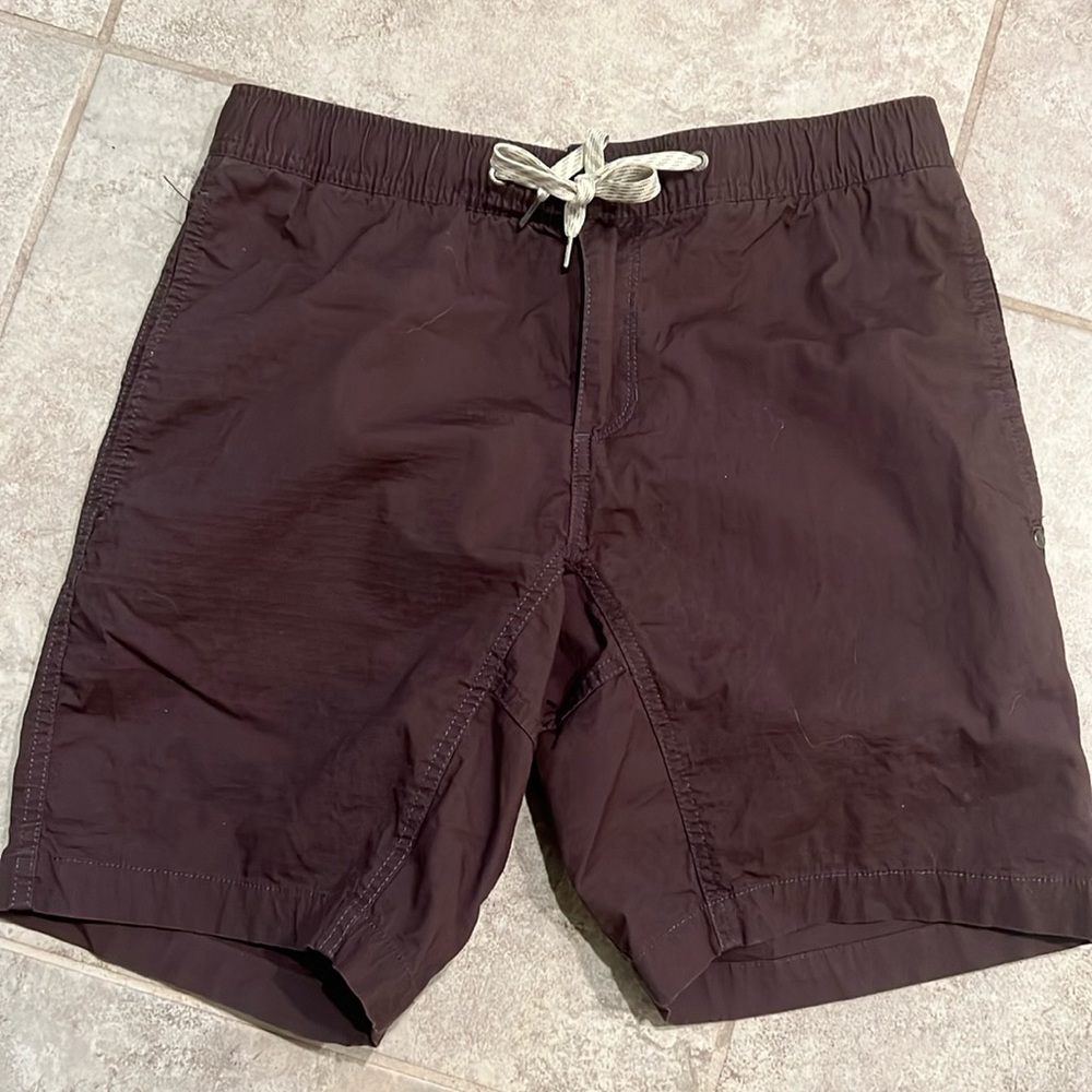 Vuori Ripstop Shorts - Mens S - EUC